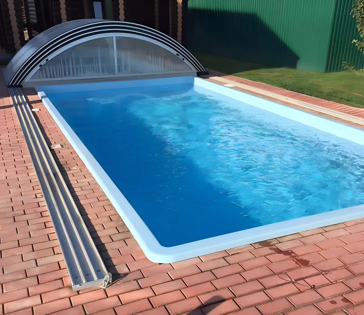 Laguna 7 — вечернее освещение в Кемерово